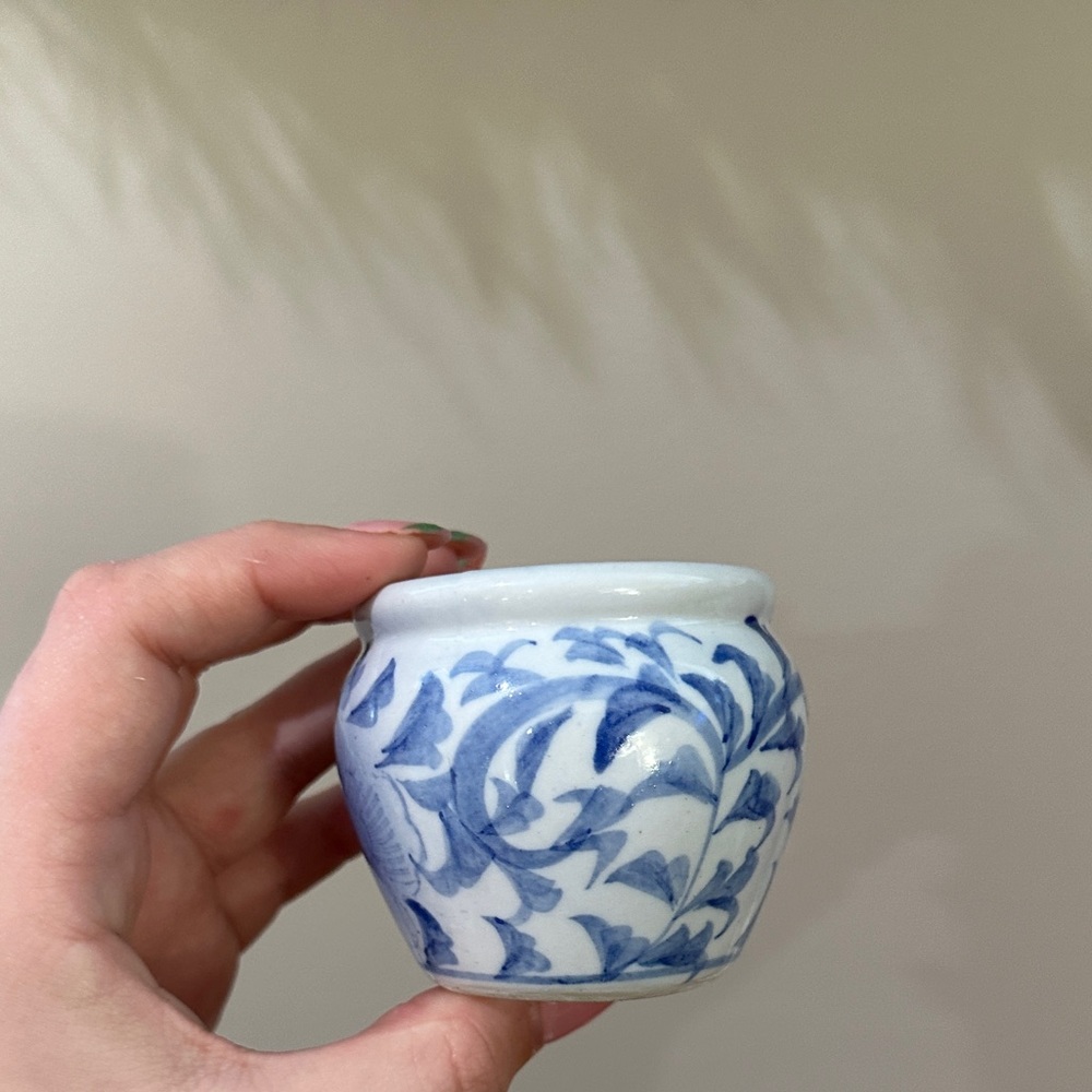 (2) Vintage hand painted Chinese pots